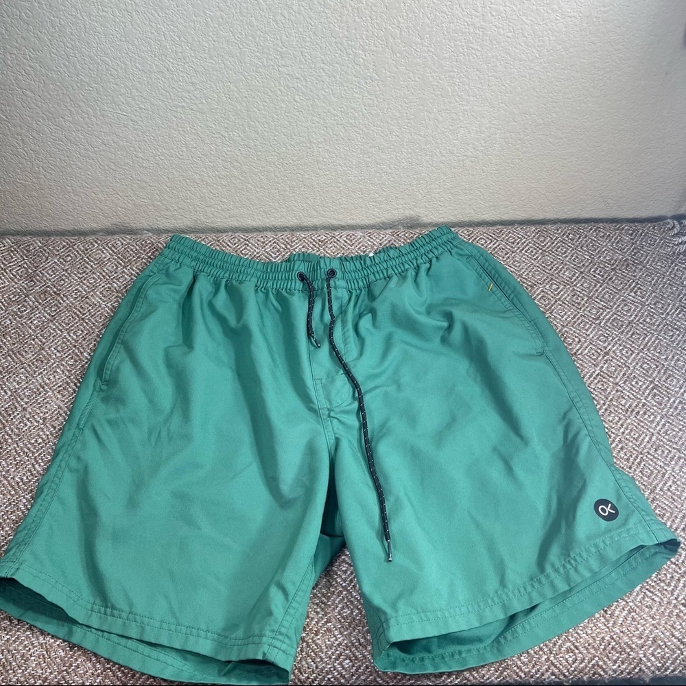Outerknown Trunks Shorts Mens Sz Large Green Nomadic Volley Lightweight Outdoor